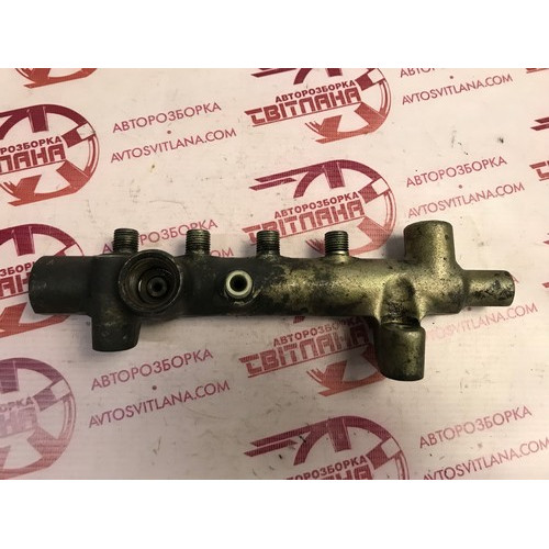 Топливная рейка Opel Combo 1.7CDTI 2001-2011 97313863
